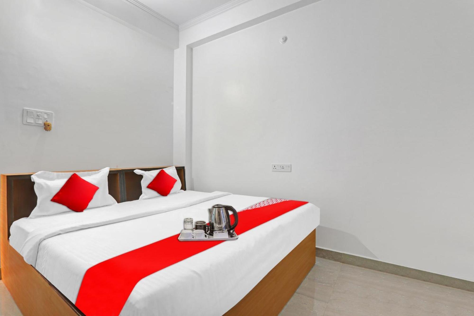 קאנפור Hotel O Sai Galaxy Hotel & Restaurant מראה חיצוני תמונה