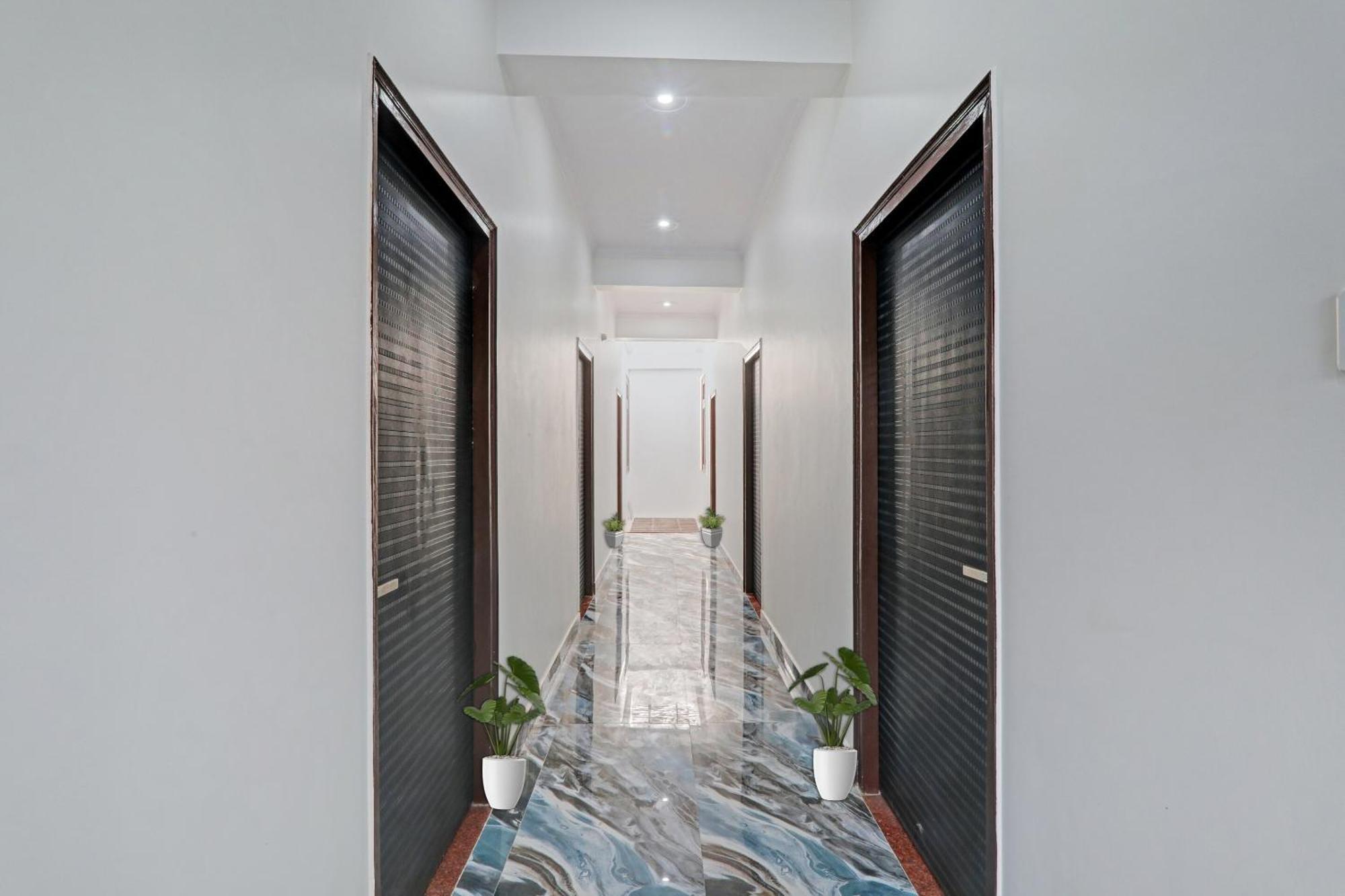 קאנפור Hotel O Sai Galaxy Hotel & Restaurant מראה חיצוני תמונה